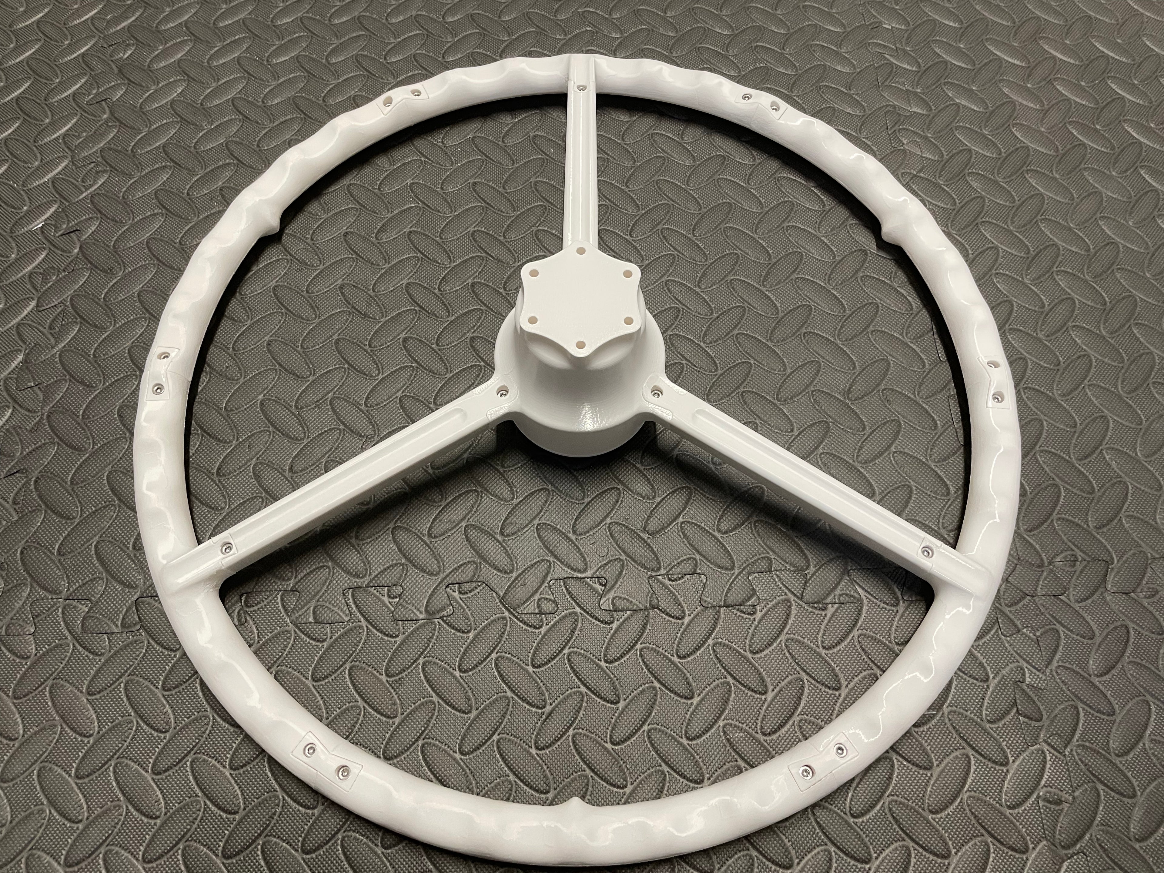 Scania 3-Spoke 53cm Wheel